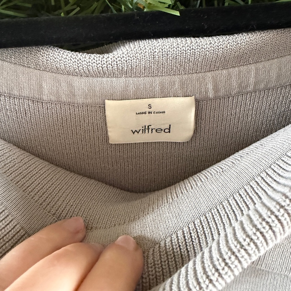 Aritzia Wilfred Soft Gray Knit Off the Shoulder Top - Picture 5 of 10